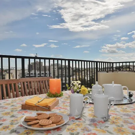 City Living Tk 3 Rm 1 * St. Julian's